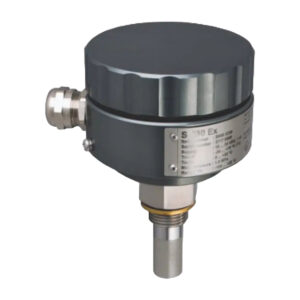 SUTO S230/S231 industriell trycksensor med metallkropp och etikett, monterad på en grå bakgrund.