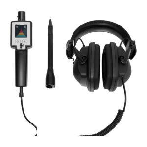 En SUTO S530 med en digital display, en sondfäste och ett par over-ear-hörlurar, isolerade på en vit bakgrund.