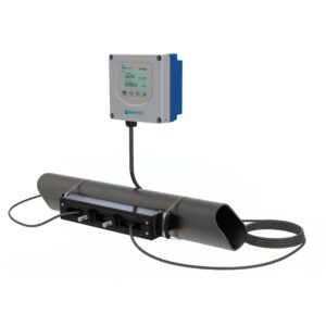 Ultraljudsflödesmätare med en digital bildskärm och bifogad sensor, isolerad på en vit bakgrund.